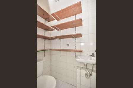Apartamento para alugar com 101m², 3 quartos e 2 vagasBanheiro de Serviço