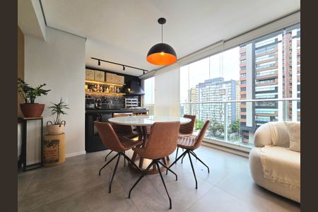 Apartamento à venda com 81m², 2 quartos e 2 vagasVaranda