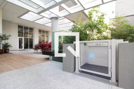 Apartamento à venda com 81m², 2 quartos e 2 vagasÁrea externa