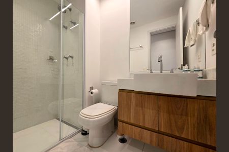 Apartamento à venda com 81m², 2 quartos e 2 vagasBanheiro Social