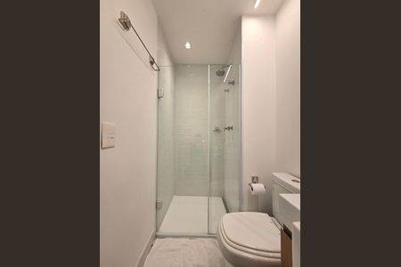 Apartamento à venda com 81m², 2 quartos e 2 vagasBanheiro Social