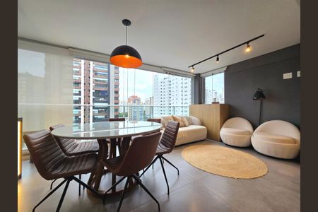 Apartamento à venda com 81m², 2 quartos e 2 vagasVaranda