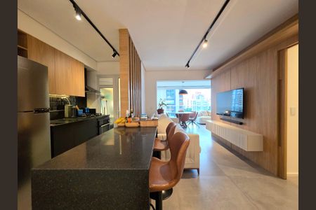 Sala de apartamento à venda com 2 quartos, 81m² em Moema, São Paulo