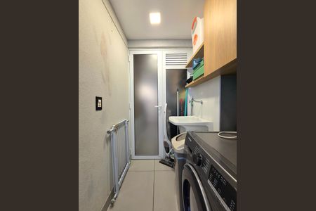 Apartamento à venda com 81m², 2 quartos e 2 vagasÁrea de Serviço