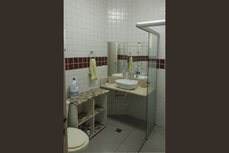 Apartamento para alugar com 116m², 3 quartos e sem vagaBanheiro