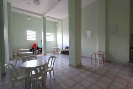 Apartamento à venda com 66m², 2 quartos e sem vagaÁrea comum - Salão de festas