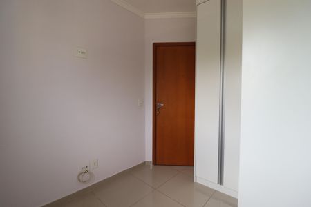 Apartamento à venda com 78m², 2 quartos e 1 vagaQuarto 2
