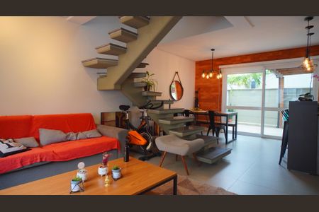 Casa de Condomínio para alugar com 3 quartos, 197m² em Glória, Porto Alegre