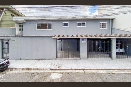 Casa para alugar com 296m², 3 quartos e 2 vagasFachada + Placa
