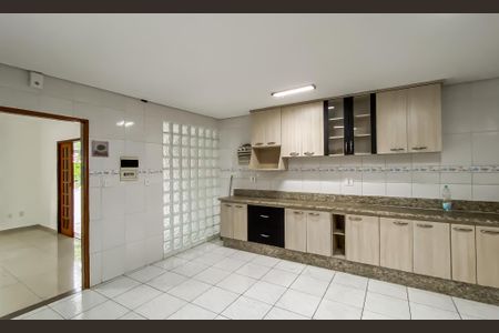 Casa para alugar com 296m², 3 quartos e 2 vagasCozinha