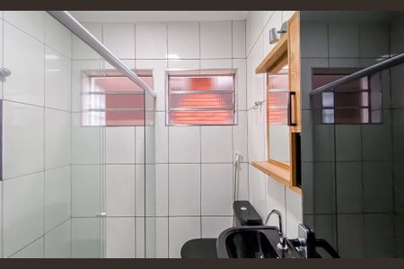 Casa para alugar com 296m², 3 quartos e 2 vagasBanheiro 1