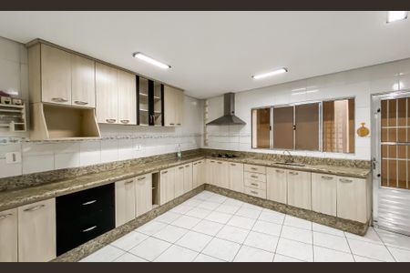 Casa para alugar com 296m², 3 quartos e 2 vagasCozinha