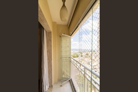 Apartamento para alugar com 63m², 3 quartos e 1 vagaSacada