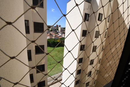 Apartamento à venda com 76m², 3 quartos e 2 vagasQuarto 2 - Vista