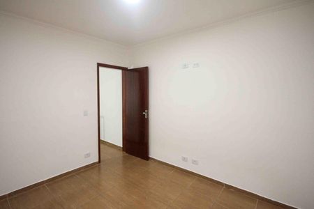 Casa à venda com 76m², 2 quartos e 2 vagas