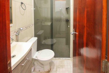 Casa à venda com 76m², 2 quartos e 2 vagas