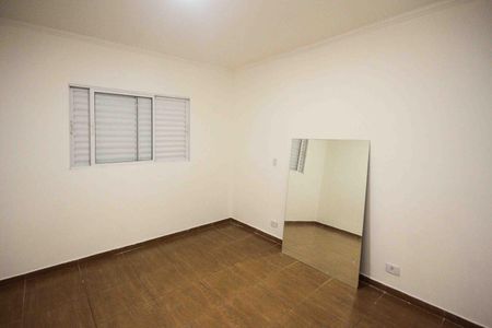 Casa à venda com 76m², 2 quartos e 2 vagas
