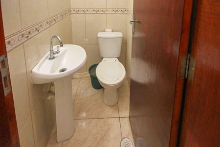 Casa à venda com 76m², 2 quartos e 2 vagas