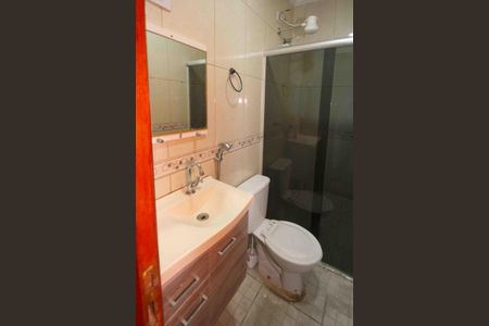 Casa à venda com 76m², 2 quartos e 2 vagas