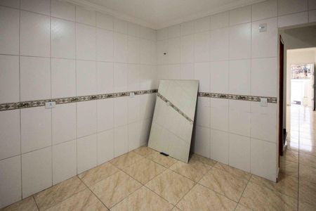 Casa à venda com 76m², 2 quartos e 2 vagas