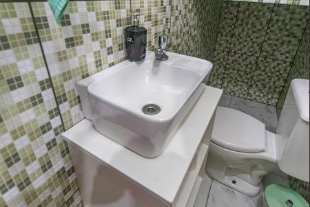 Casa à venda com 250m², 4 quartos e 6 vagas Casa à venda com 250m², 4 quartos e 6 vagasLavabo