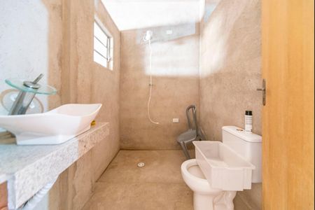 Casa à venda com 250m², 4 quartos e 6 vagas Casa à venda com 250m², 4 quartos e 6 vagasBanheiro Edicula