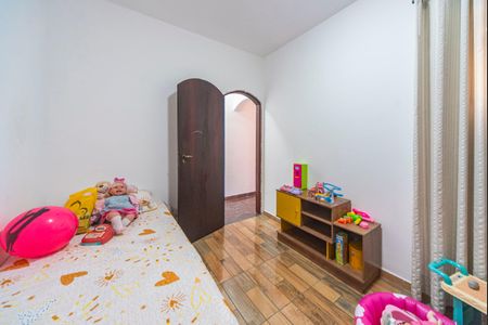 Casa à venda com 250m², 4 quartos e 6 vagas Casa à venda com 250m², 4 quartos e 6 vagasQuarto 2