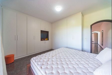 Casa à venda com 250m², 4 quartos e 6 vagas Casa à venda com 250m², 4 quartos e 6 vagasQuarto 3