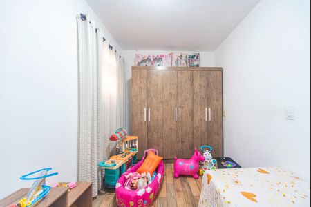 Casa à venda com 250m², 4 quartos e 6 vagas Casa à venda com 250m², 4 quartos e 6 vagasQuarto 2