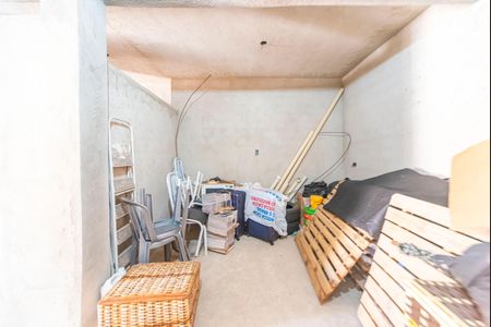 Casa à venda com 250m², 4 quartos e 6 vagas Casa à venda com 250m², 4 quartos e 6 vagasQuarto Edícula