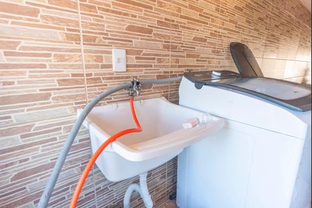 Casa à venda com 250m², 4 quartos e 6 vagas Casa à venda com 250m², 4 quartos e 6 vagasÁrea Gourmet e Área de Serviço