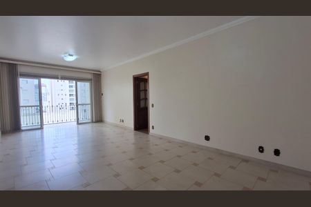 Sala de apartamento à venda com 3 quartos, 134m² em Cambuí, Campinas