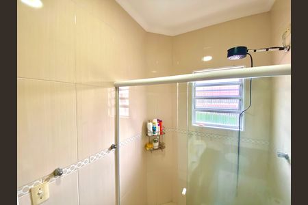 Casa à venda com 202m², 3 quartos e 4 vagasBanheiro 2