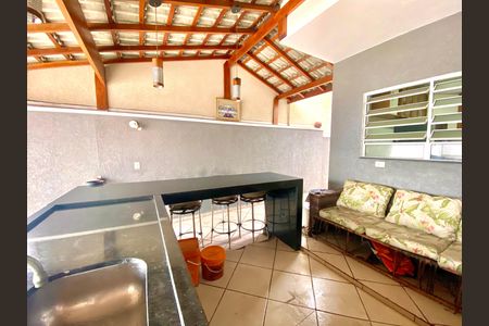Casa à venda com 202m², 3 quartos e 4 vagasChurrasqueira