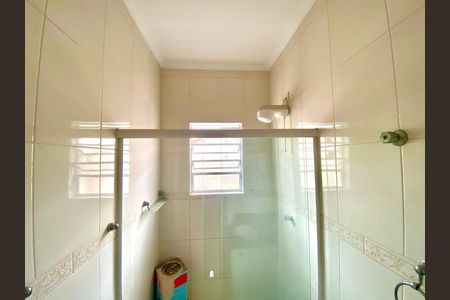 Casa à venda com 202m², 3 quartos e 4 vagasBanheiro 1