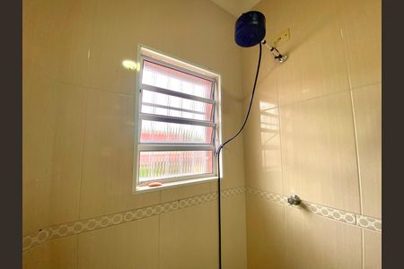 Casa à venda com 202m², 3 quartos e 4 vagasBanheiro 2