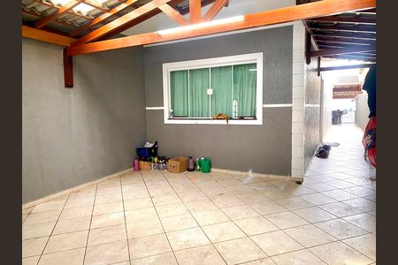 Casa à venda com 202m², 3 quartos e 4 vagasGaragem
