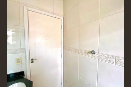 Casa à venda com 202m², 3 quartos e 4 vagasBanheiro 1