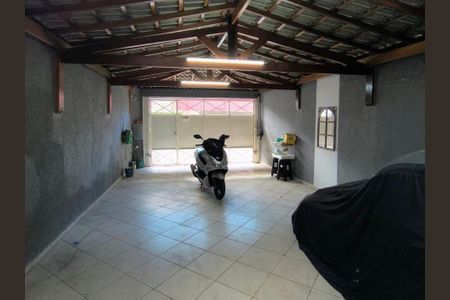 Casa à venda com 202m², 3 quartos e 4 vagasGaragem