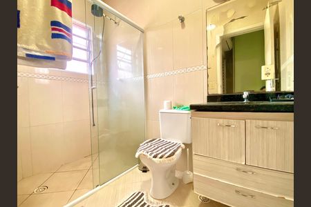 Casa à venda com 202m², 3 quartos e 4 vagasBanheiro 2