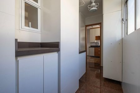 Apartamento para alugar com 102m², 3 quartos e 1 vagaÁrea de Serviço