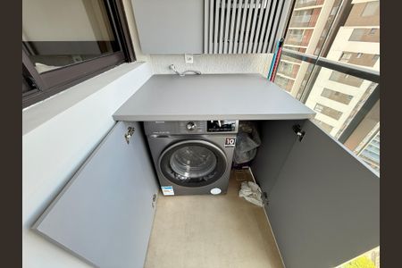 Studio para alugar com 27m², 1 quarto e sem vaga Studio para alugar com 27m², 1 quarto e sem vagaÁrea de Serviço