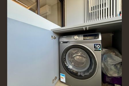 Studio para alugar com 27m², 1 quarto e sem vaga Studio para alugar com 27m², 1 quarto e sem vagaÁrea de Serviço