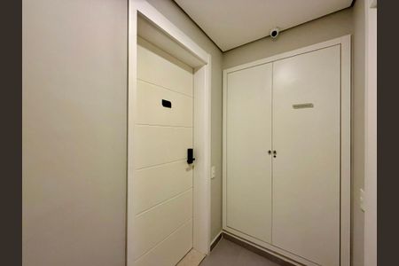 Studio para alugar com 26m², 0 quarto e sem vaga Studio para alugar com 26m², 0 quarto e sem vagaHall Apartamento