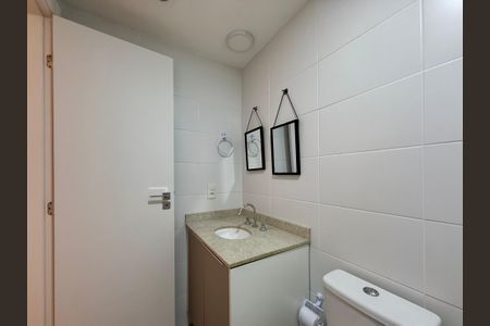 Studio para alugar com 26m², 0 quarto e sem vaga Studio para alugar com 26m², 0 quarto e sem vagaBanheiro