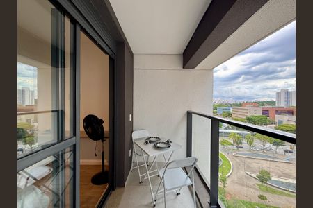 Studio para alugar com 26m², 0 quarto e sem vaga Studio para alugar com 26m², 0 quarto e sem vagaSacada