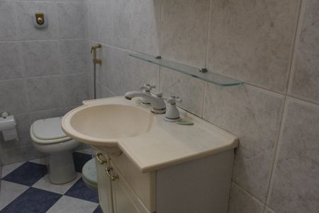 Apartamento à venda com 111m², 3 quartos e sem vagaBanheiro da Suíte