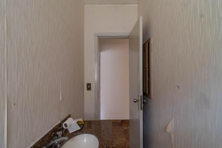 Casa para alugar com 412m², 3 quartos e 2 vagasLavabo