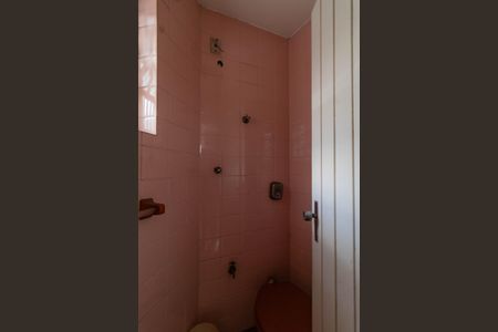 Casa para alugar com 412m², 3 quartos e 2 vagasBanheiro - Garagem