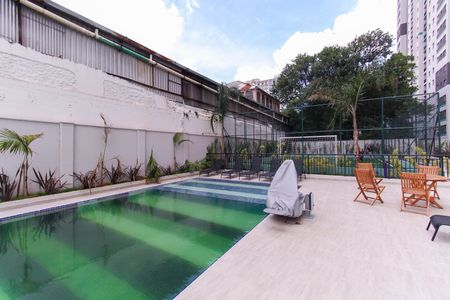 Apartamento para alugar com 37m², 2 quartos e sem vagaÁrea comum - Piscina